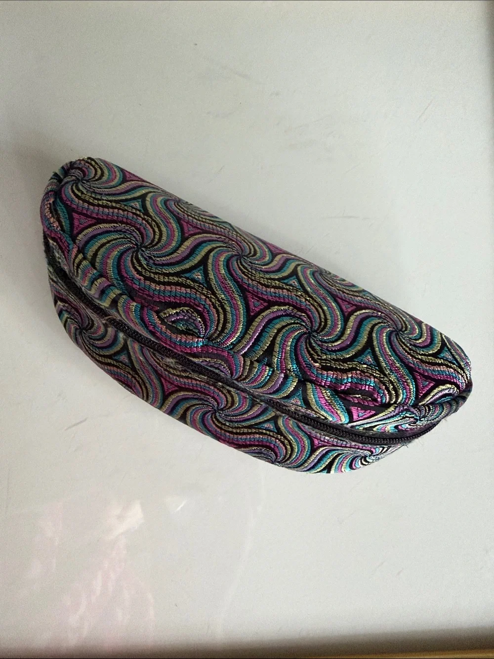 Vintage Psychedelic Swirl Soft Cushioned Eyeglass Case | Zippered Glasses Pouch